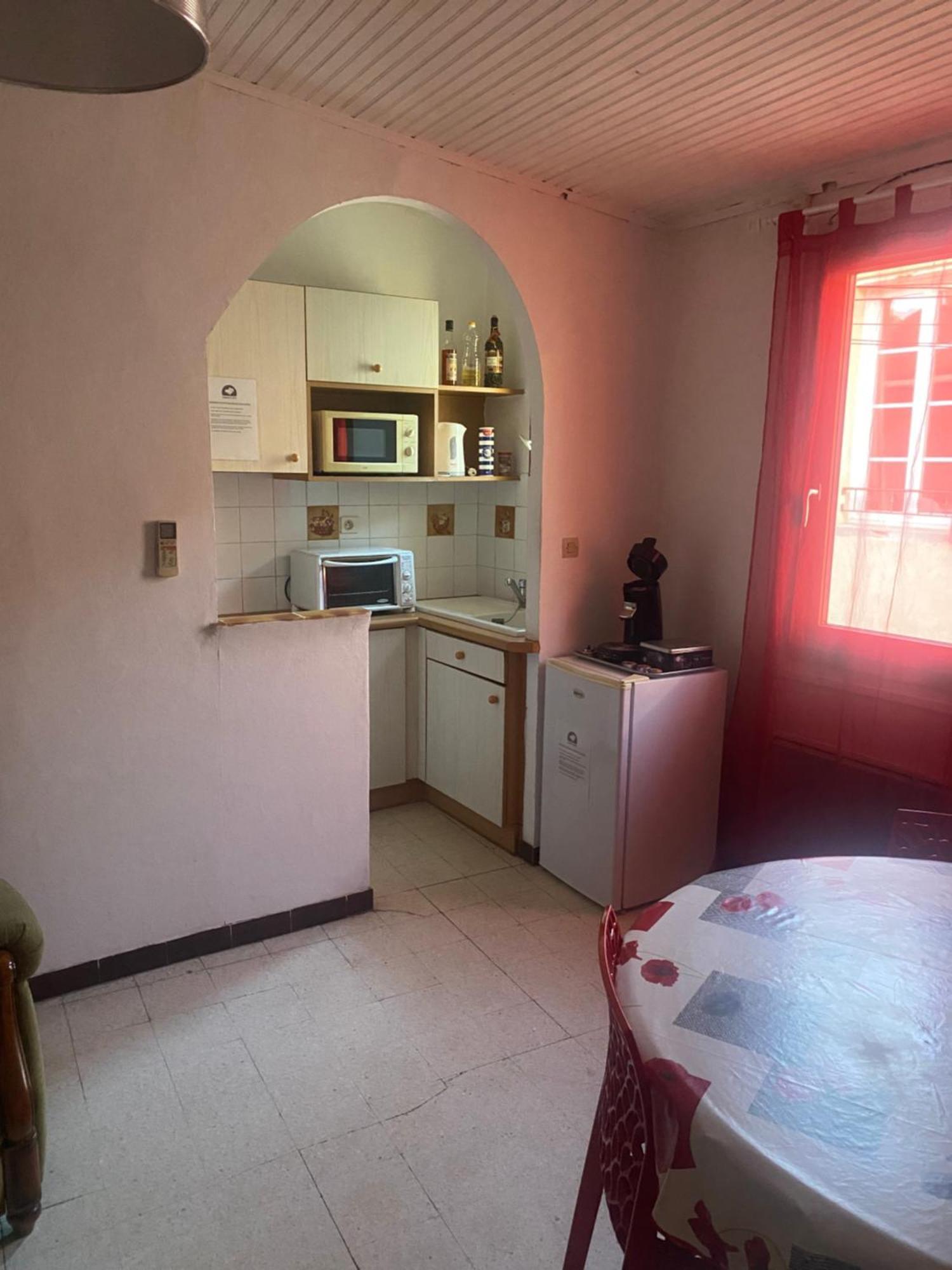Maison De Ville Proche Mer, En Camargue Sur Le Chemin De Saint Jacques De Compostelle, Clim Reversible Vauvert Exterior photo